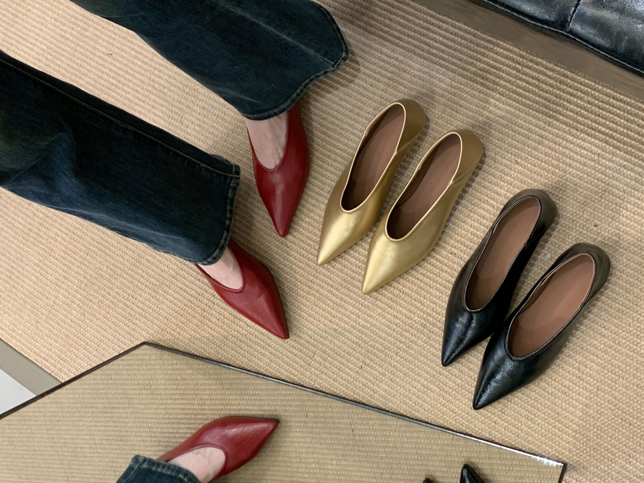 2025 New Women's Shoes Fashion European and American Style Pointed Toe Flat Low Top Shallow Mouth Commute Versatile Single Shoes
