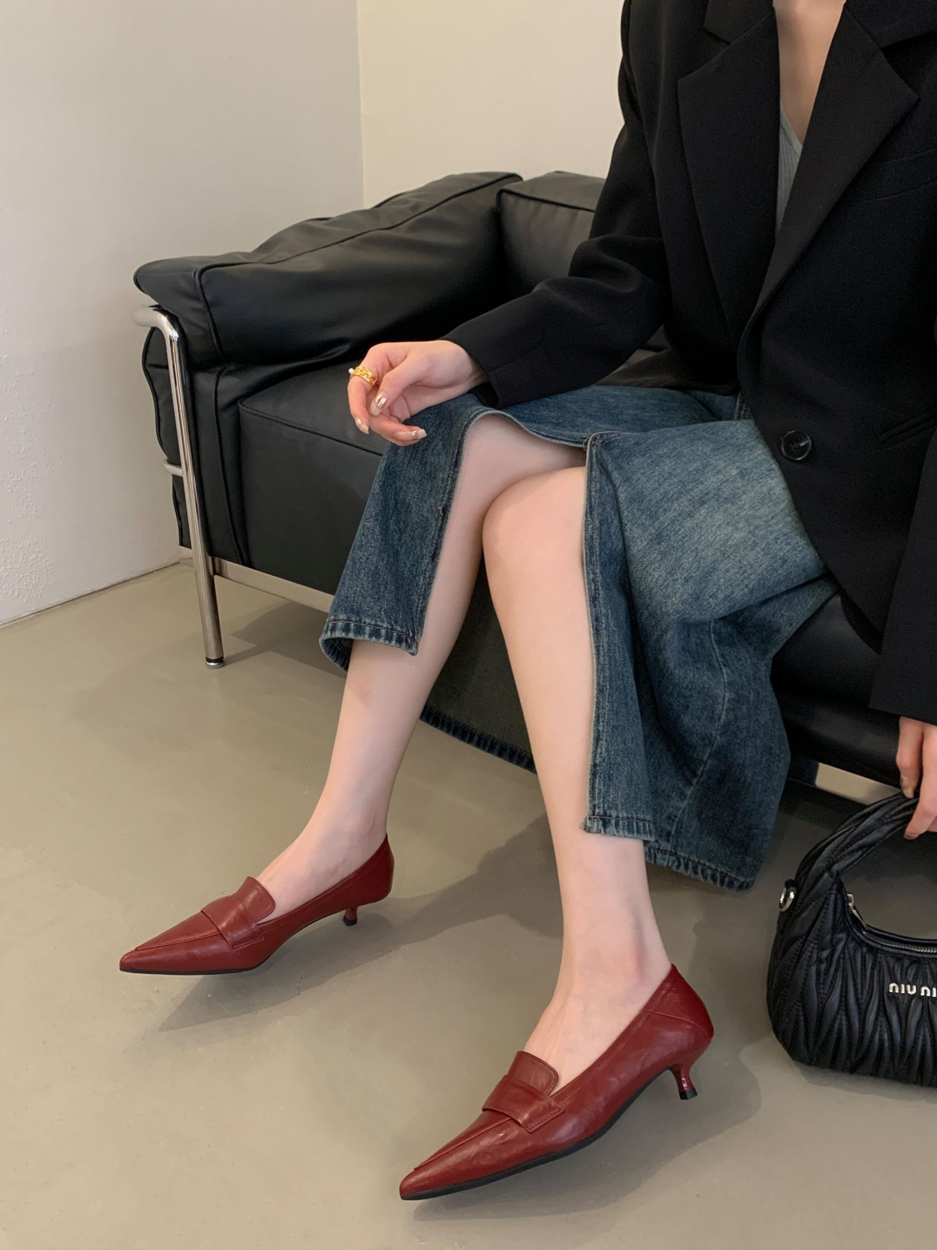 2025 New French Style Metal Buckle Low Heel Shallow Mouth Women's Flats Comfortable Versatile Simple Shoes