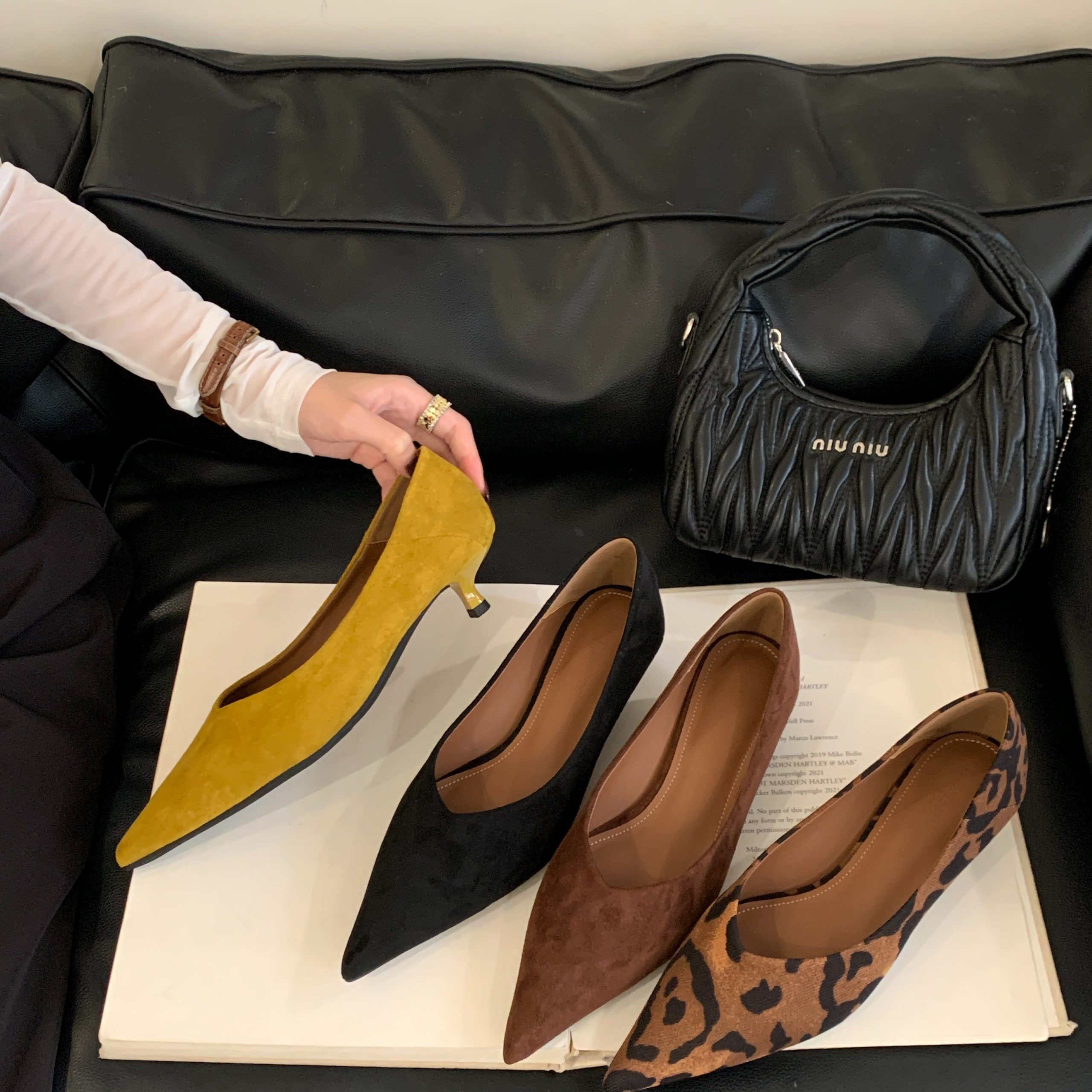 2025 New French Style Low Heel Shallow Mouth Women's Shoes Sweet Comfortable Versatile Simple Flats - Image 5