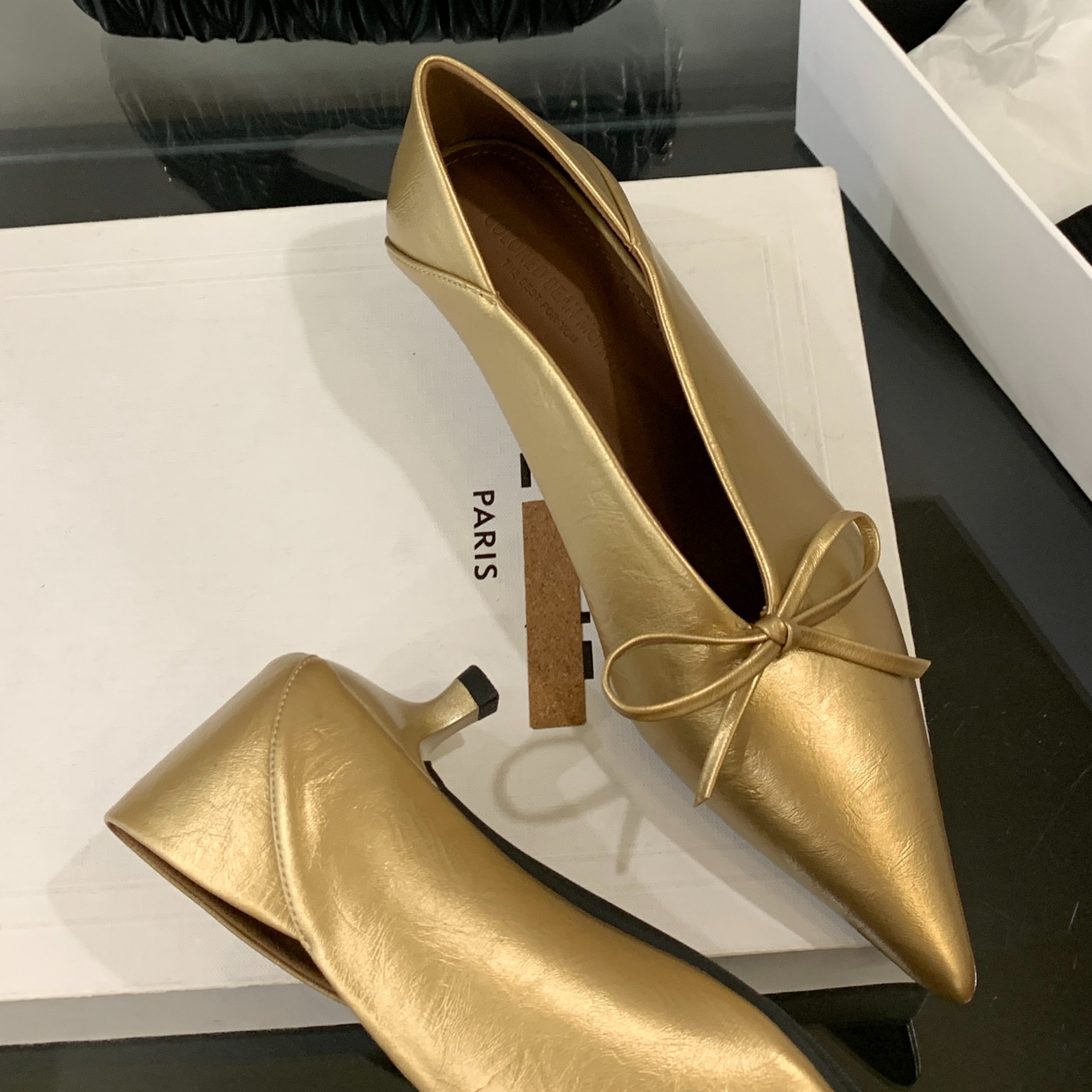 2025 New French Style Bowknot Low Heel Shallow Mouth Women's Flats Comfortable Versatile Simple Shoes - Image 5